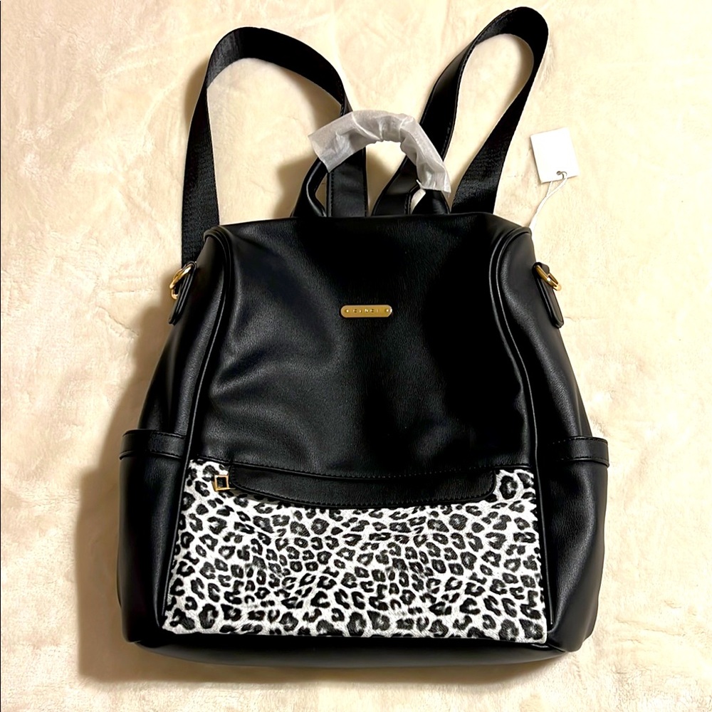 Cluci. Black and White Leopard Print Women's Backpack with front and side pocket